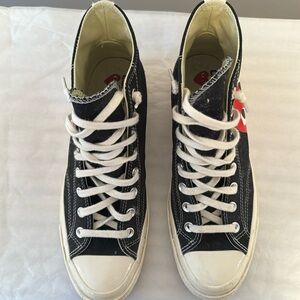 Comme des Garçons PLAY Converse